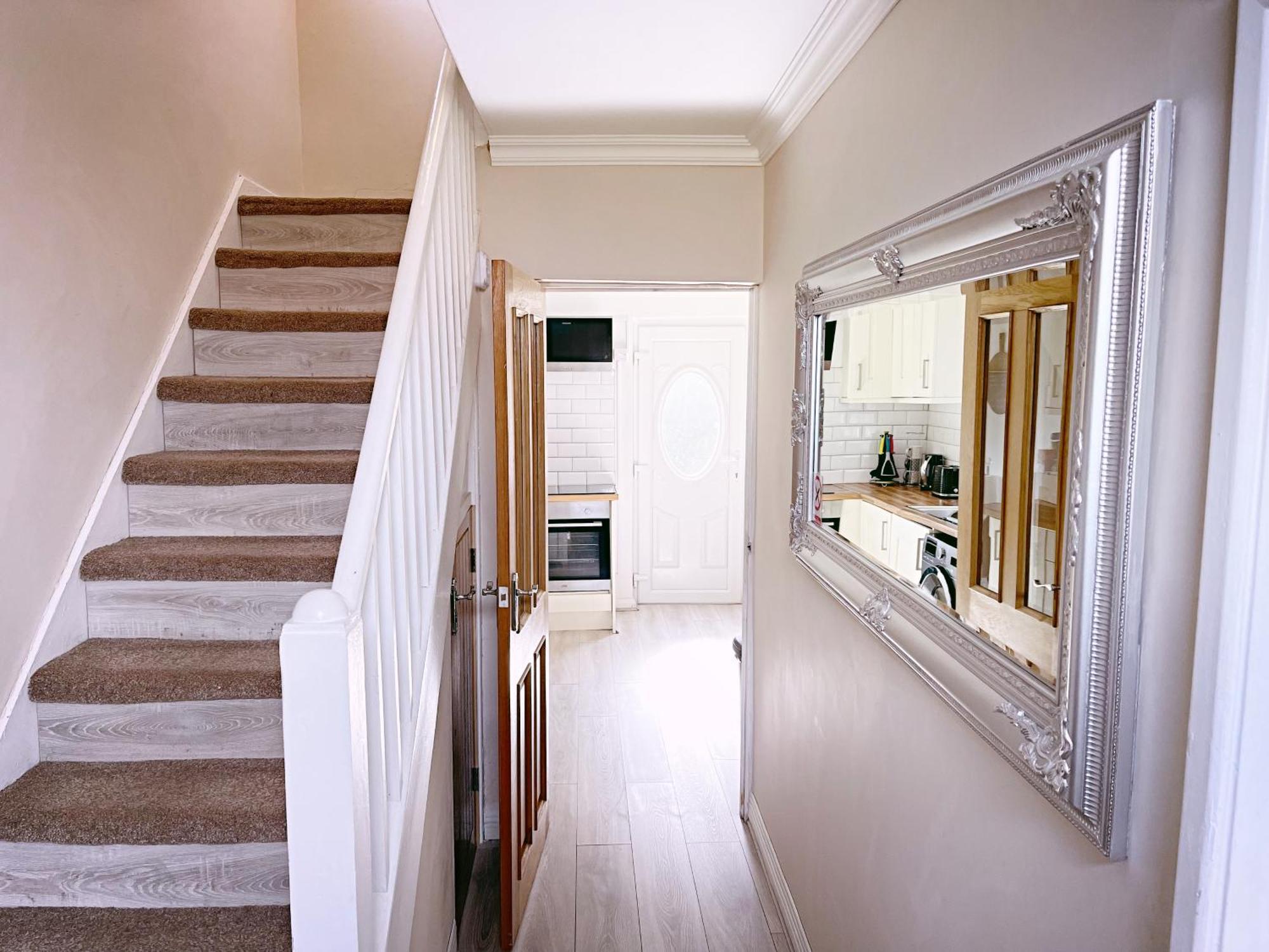 Entire 3-Bedroom Home In Oldham - Guest House Eksteriør billede